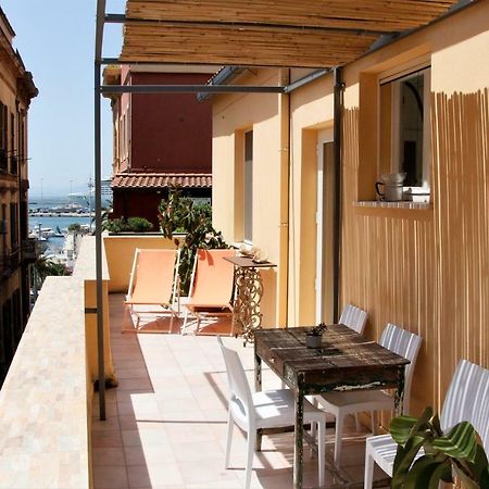 Appartamento Con Terrazza Panoramica In Marina. 칼리아리 외부 사진